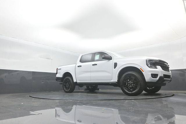 New 2026 Ford Ranger XLT w/ Black Appearance Package AWD/4WD image 34
