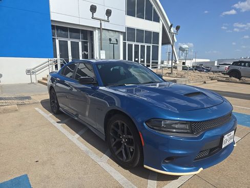 Used 2021 Dodge Charger R/T w/ Blacktop Package RWD image 3