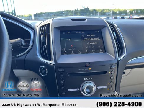 Used 2017 Ford Edge Titanium w/ Technology Package AWD/4WD image 17
