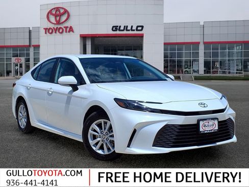 Certified 2026 Toyota Camry LE FWD image 1