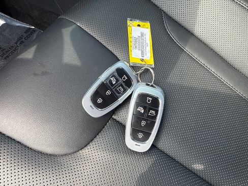 Used 2025 Hyundai Palisade SEL FWD image 24
