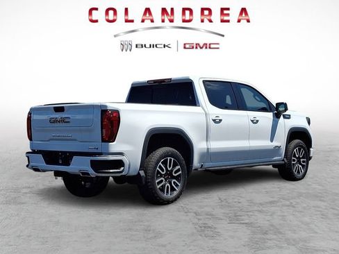 Used 2025 GMC Sierra 1500 AT4 w/ AT4 Premium Package AWD/4WD image 6