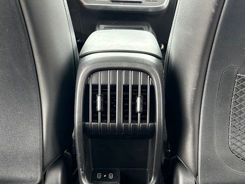 Used 2024 Hyundai Kona Limited image 13