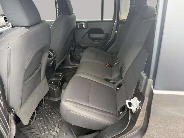 Used 2023 Jeep Gladiator Sport AWD/4WD image 23