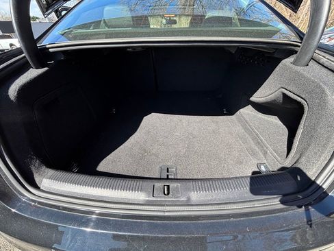 Used 2016 Audi A4 2.0T Premium image 21