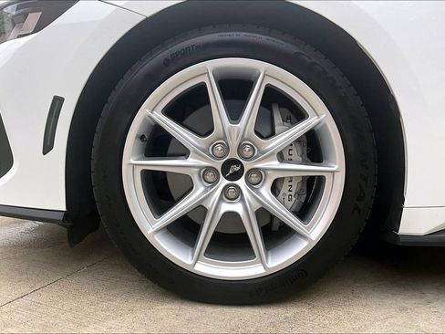 Used 2025 Ford Mustang GT Premium RWD image 11
