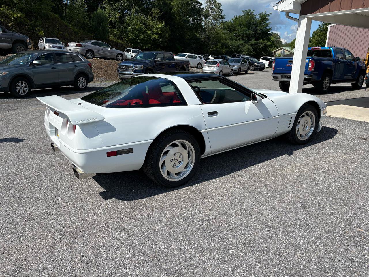 Used 1994 Chevrolet Corvette Coupe RWD image 7