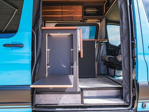 Used 2024 Mercedes-Benz Sprinter 2500 image 68