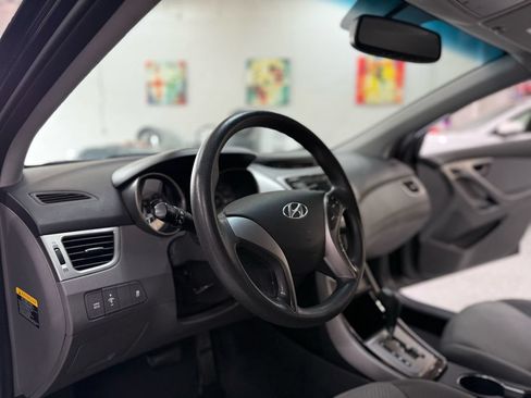 Used 2013 Hyundai Elantra GLS FWD image 10