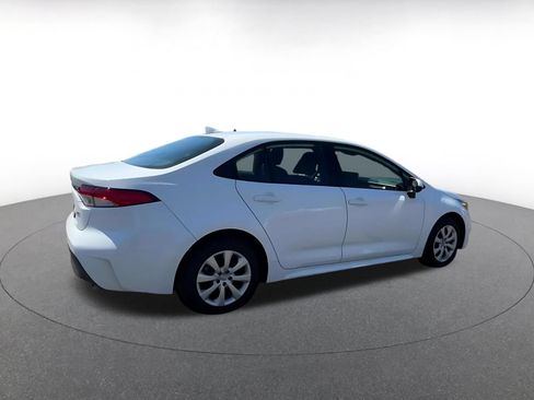 Used 2025 Toyota Corolla LE FWD image 12