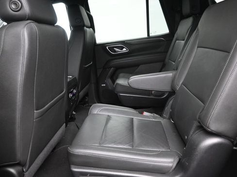 Used 2022 Chevrolet Tahoe LT w/ LT Signature Package RWD image 14