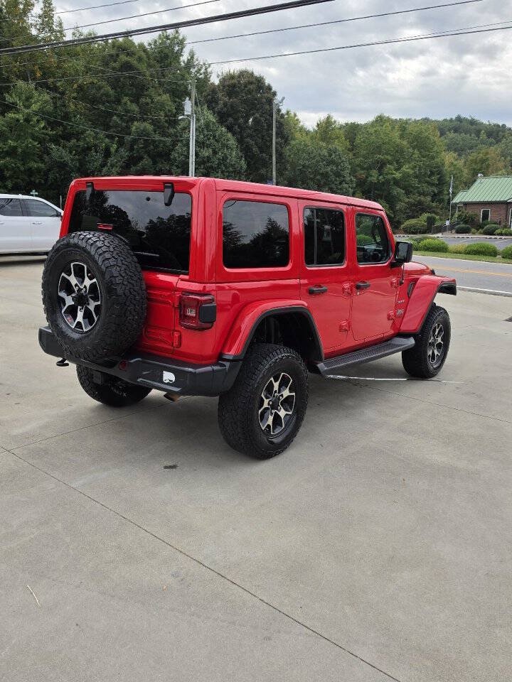 Used 2018 Jeep Wrangler Unlimited Sahara AWD/4WD image 5