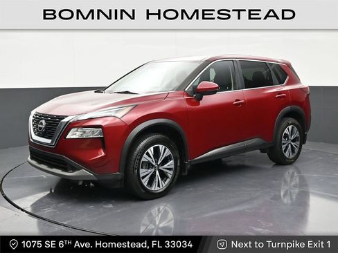 Used 2022 Nissan Rogue SV FWD image 1