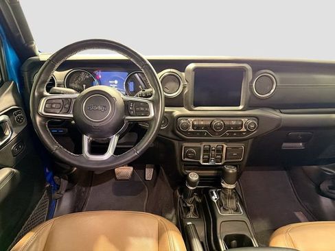 Used 2021 Jeep Wrangler Unlimited Sahara w/ Cold Weather Group AWD/4WD image 21