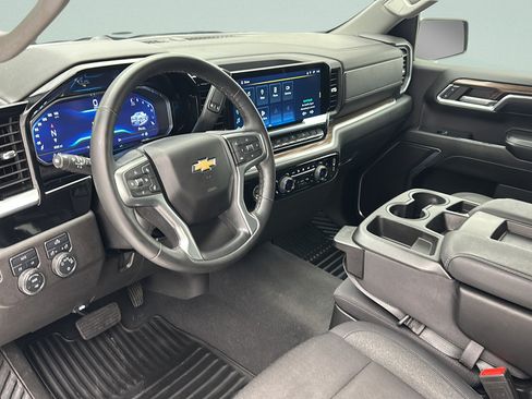 Used 2024 Chevrolet Silverado 1500 LT AWD/4WD image 15