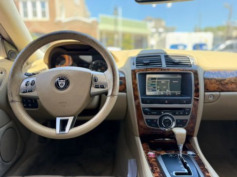 Used 2007 Jaguar XK Convertible RWD image 10