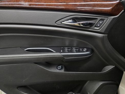 Used 2015 Cadillac SRX Premium w/ Driver Assist Package FWD image 13