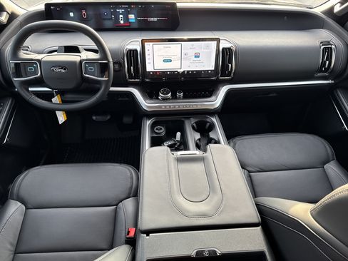 New 2026 Ford Expedition Max Platinum w/ Stealth Appearance Package image 23