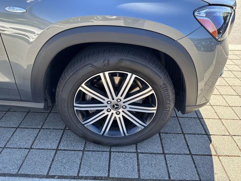 Certified 2025 Mercedes-Benz GLE 450e 4MATIC w/ Driver Assistance Package image 15