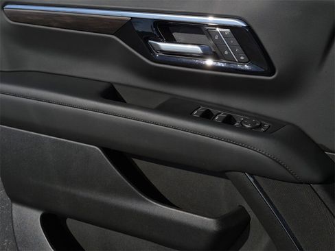 Certified 2025 Chevrolet Tahoe Z71 w/ Comfort Package image 35