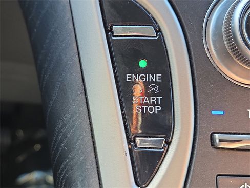 Used 2019 Lincoln Nautilus Reserve image 33