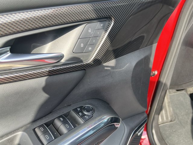 Used 2025 Chevrolet Traverse High Country w/ LPO, Floor Liner Package FWD image 24
