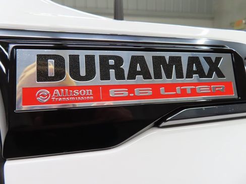 Used 2026 GMC Sierra 2500 AT4 image 58