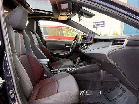 Used 2023 Toyota Corolla SE w/ SE Premium Package FWD image 27