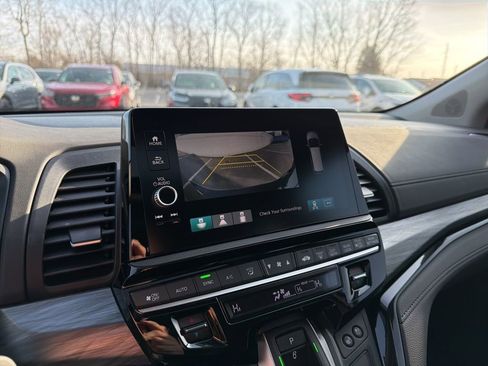 Certified 2026 Honda Odyssey Elite image 32