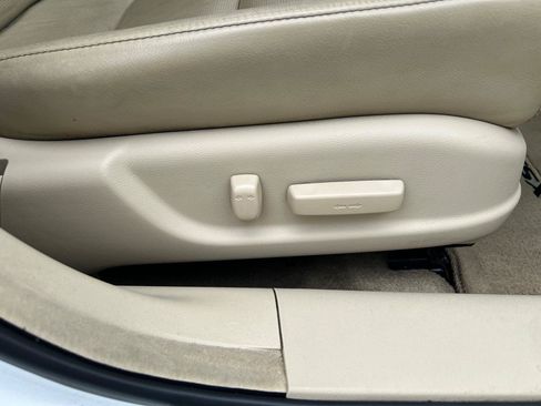 Used 2012 Acura TSX Sedan FWD image 32