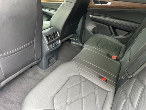 New 2026 Volkswagen Atlas SE AWD/4WD image 11