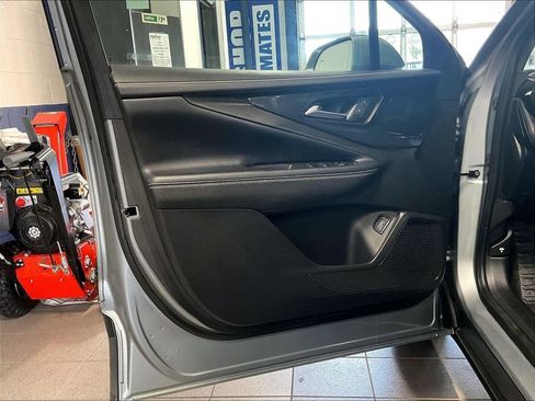 Used 2024 Chevrolet Blazer EV LT AWD/4WD image 9