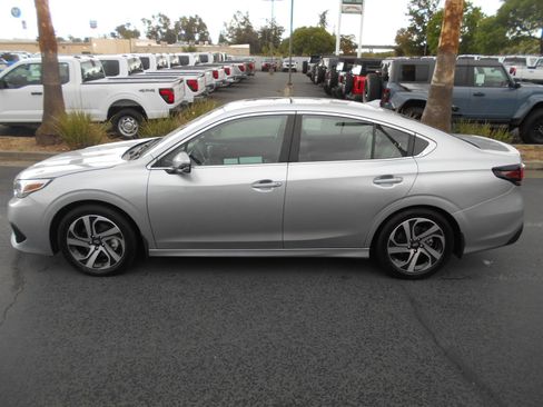 Used 2020 Subaru Legacy Limited image 7
