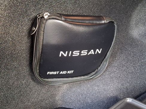 Used 2022 Nissan Rogue Sport SV AWD/4WD image 31