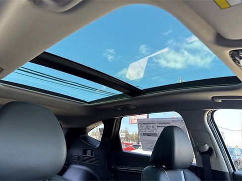 New 2024 Hyundai Tucson Limited image 17