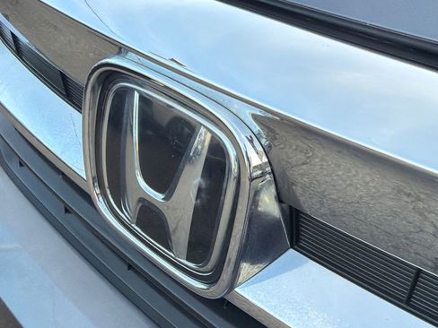 Used 2019 Honda Pilot LX image 11