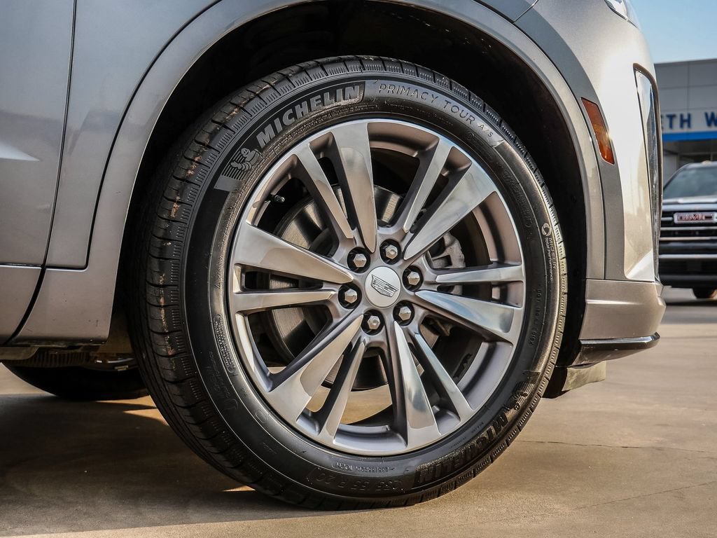 Used 2022 Cadillac XT6 Premium Luxury FWD image 9