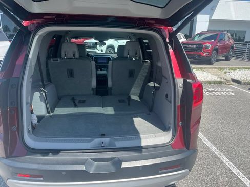 Used 2017 GMC Acadia SLT FWD image 9