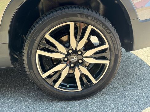 Used 2019 Honda Pilot Touring image 28