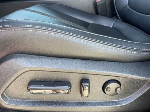 Used 2025 Honda Pilot EX-L image 25