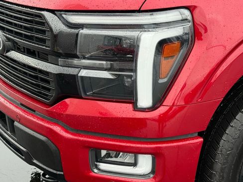 Used 2024 Ford F150 Platinum image 9