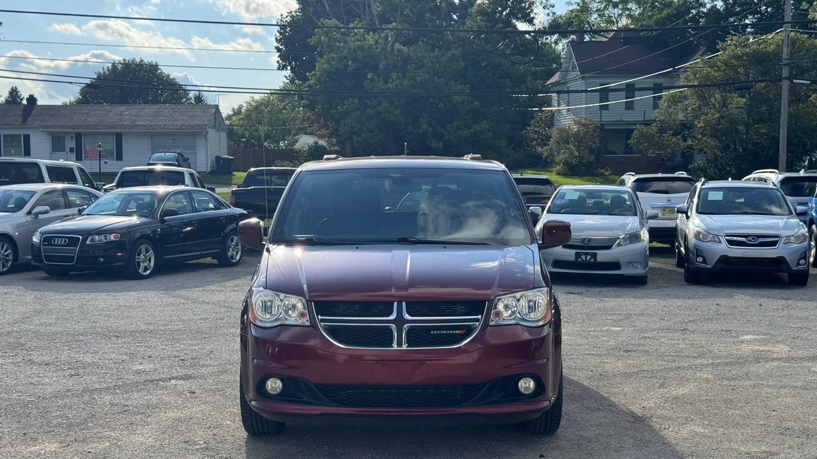 Used 2019 Dodge Grand Caravan SXT FWD image 3