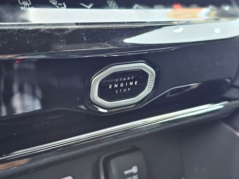 New 2026 Jeep Grand Cherokee Altitude RWD image 12