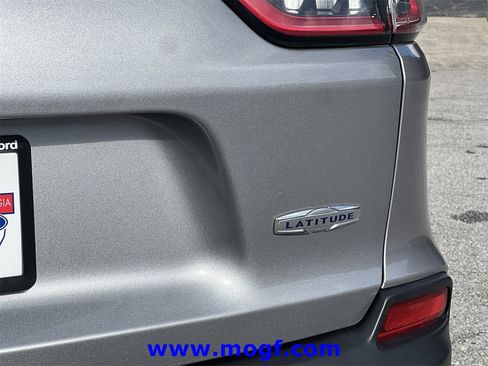 Used 2020 Jeep Cherokee Latitude image 28