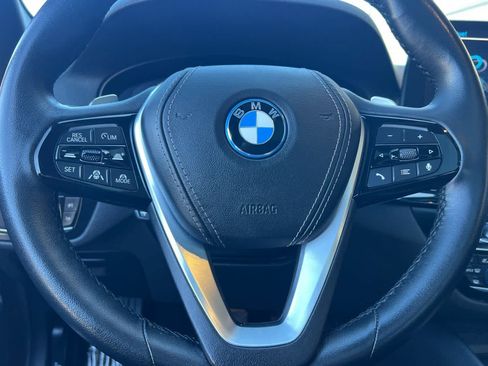 Used 2023 BMW 530e RWD image 29