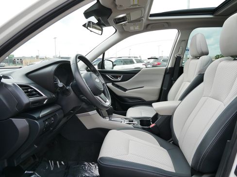 Used 2023 Subaru Forester Premium AWD/4WD image 31