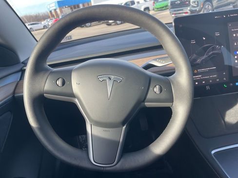 Used 2023 Tesla Model 3 Standard Range RWD image 16