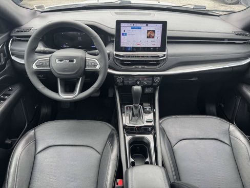 Used 2023 Jeep Compass High Altitude w/ Driver Assist Group I AWD/4WD image 2