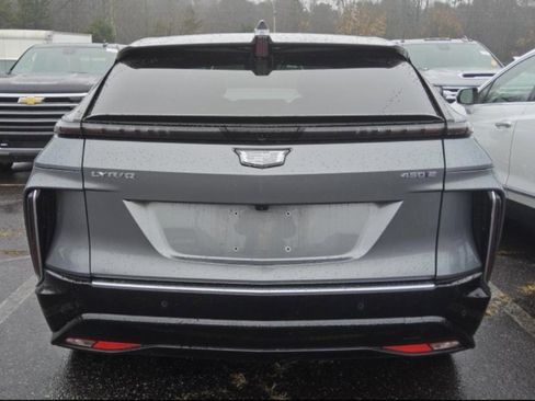 Used 2023 Cadillac Lyriq 2WD image 13