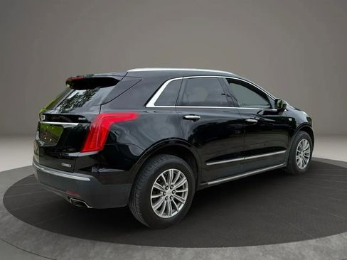 Used 2017 Cadillac XT5 Luxury w/ Driver Awareness Package image 7